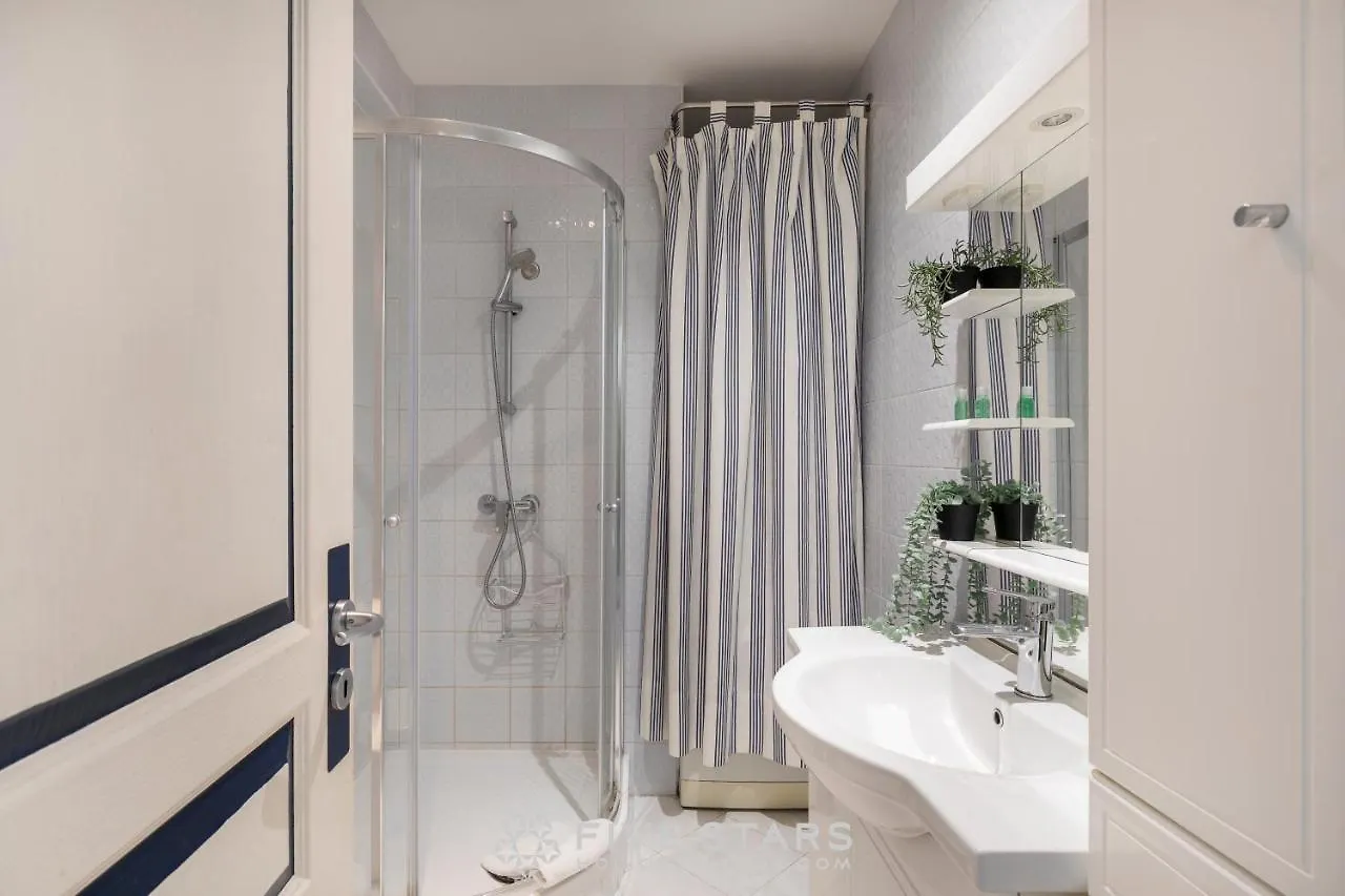 Apartment Suite Reine Marie Fshh Nice France